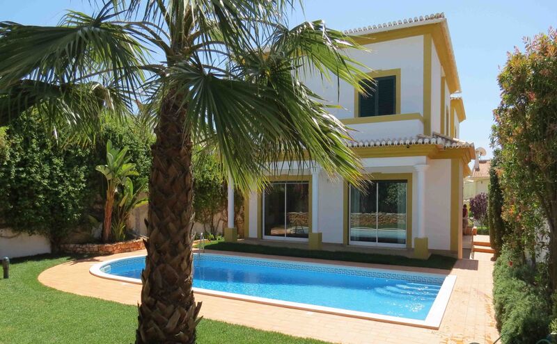 House V9 spacious Marachique Alvor Portimão - barbecue, equipped, swimming pool