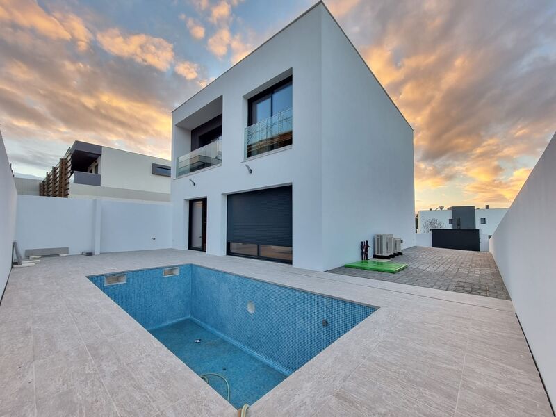 House V3+1 nouvelle Vale Talegas Lagoa (Algarve) - balconies, balcony, barbecue, swimming pool