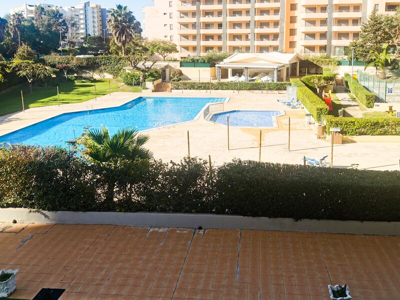 Apartamento de luxo T1+1 Portimão - condomínio fechado, piscina, mobilado, varandas, equipado