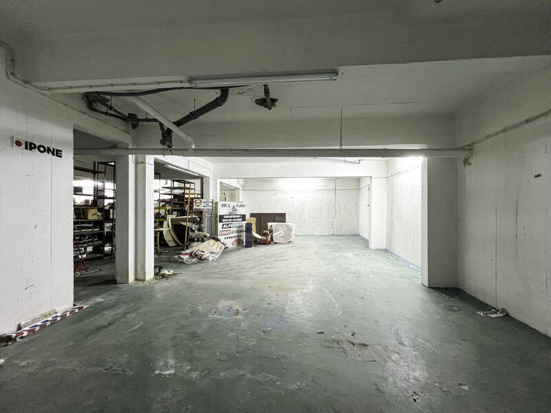 Garage well located Portimão - easy access, central location