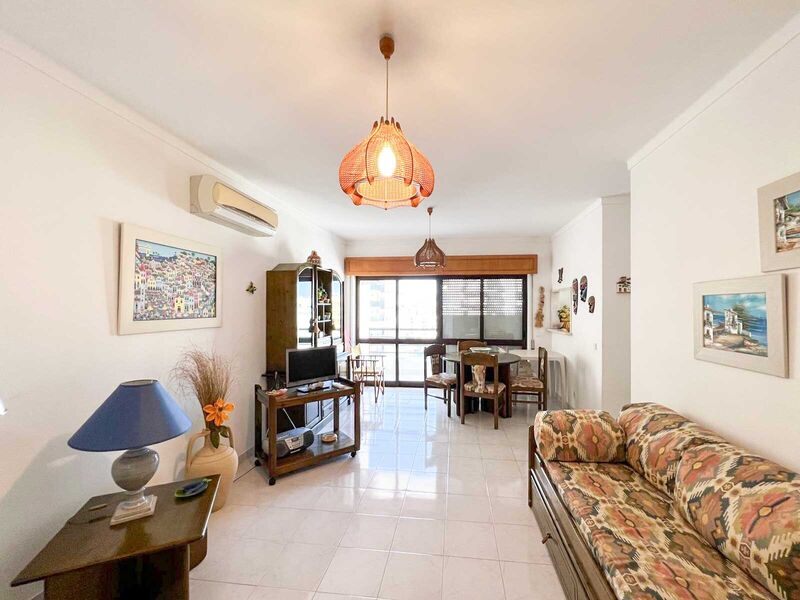 апартаменты T1 Praia da Rocha Portimão - веранда, гараж