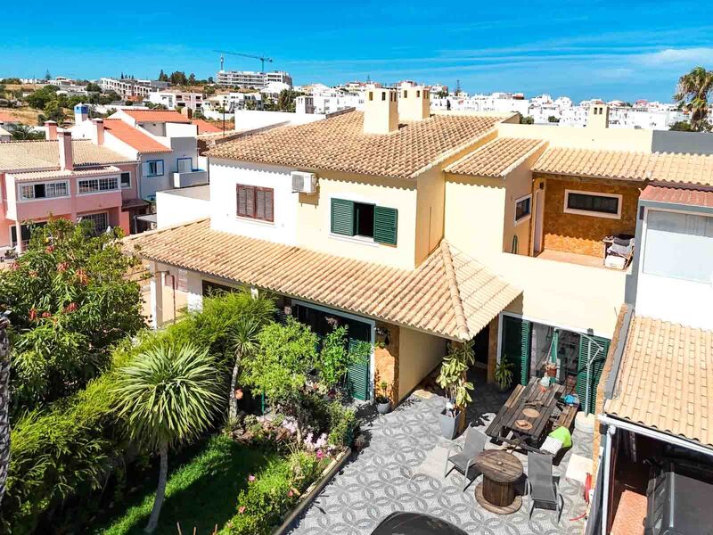 House 4 bedrooms Bela Vista Lagoa (Algarve) - equipped, air conditioning, balconies, backyard, balcony, fireplace, barbecue