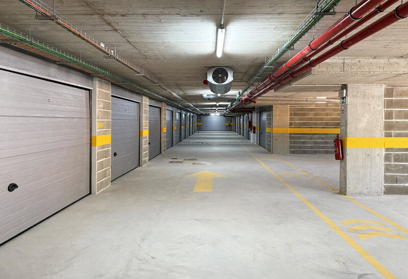 Garages Industrial with 13sqm Zona Ribeirinha Portimão