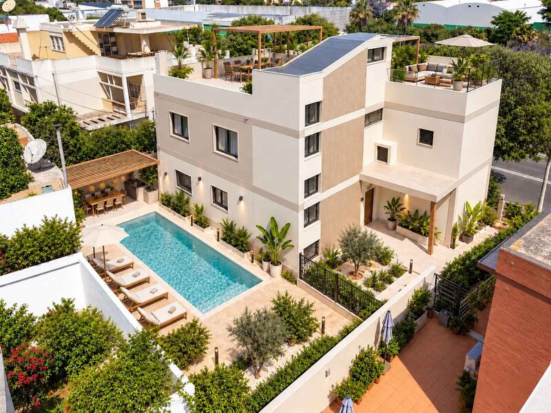 Building in the center Portimão - swimming pool, central location
