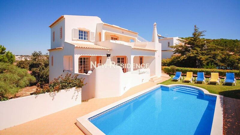 House Typical 3+2 bedrooms Albufeira - swimming pool, excellent location, equipped kitchen, terrace, air conditioning, garden, fireplace, automatic irrigation system, quiet area, garage, solar panels