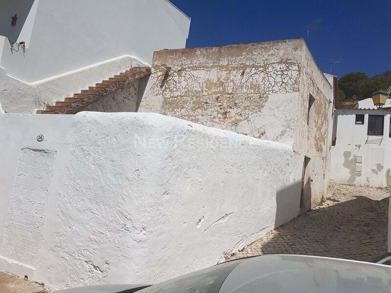 Casa Geminada para reconstruir V2 Loulé Alte