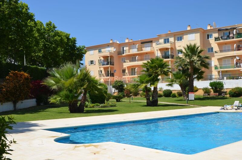 Apartamento perto da praia T1 Albufeira - piscina, jardins, condomínio privado, varanda, arrecadação