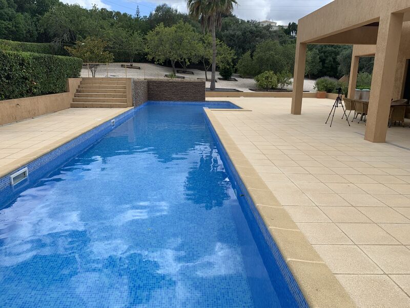 House Isolated 5 bedrooms Portelas São Gonçalo de Lagos - air conditioning, garage, solar panels, terrace, swimming pool, fireplace, garden, underfloor heating, double glazing, barbecue, terraces, automatic gate