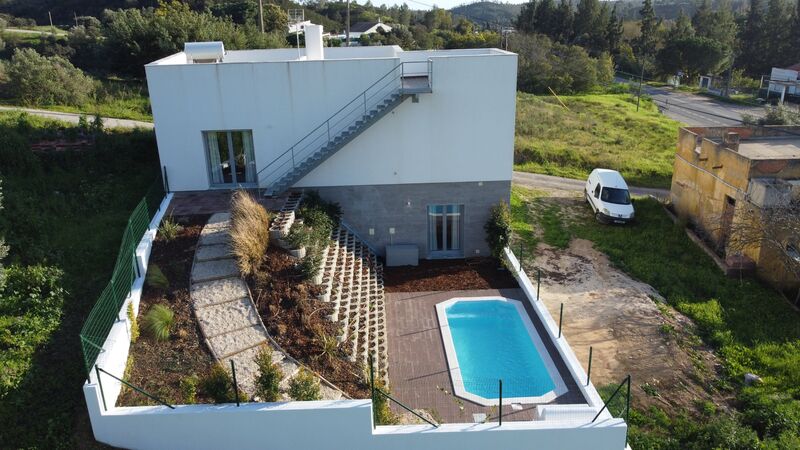House 3 bedrooms Isolated excellent condition Rasmalho Portimão - equipped, garden, swimming pool
