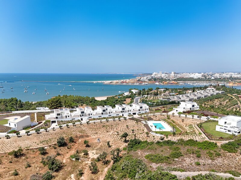House Luxury 3 bedrooms Ferragudo Lagoa (Algarve) - double glazing, air conditioning, garage, sea view, terraces, underfloor heating, balconies, swimming pool