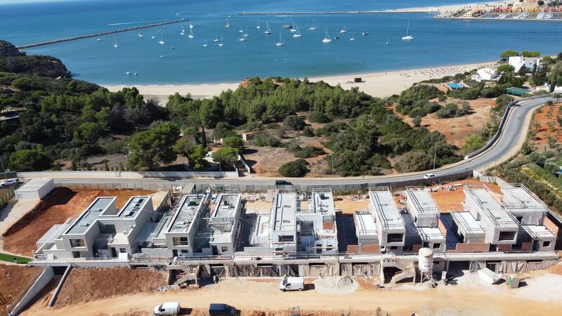 жилой дом V5 элитная Ferragudo Lagoa (Algarve) - веранда, веранды, сад, терраса, частный кондоминиум, вид на море, террасы, бассейн, закрытый кондоминиум, гараж