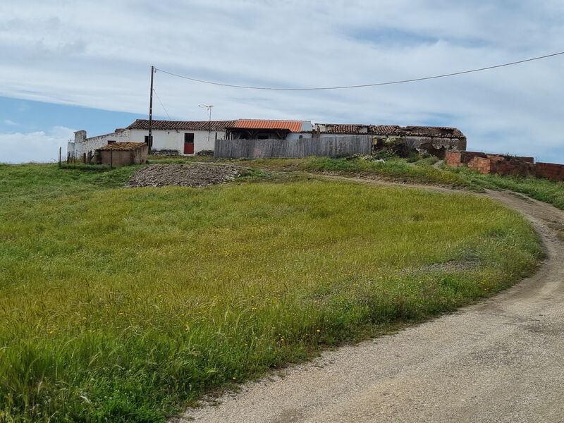 Land Urban/agricultural with 14840sqm Grandaços São Bartolomeu de Messines Silves - water, electricity