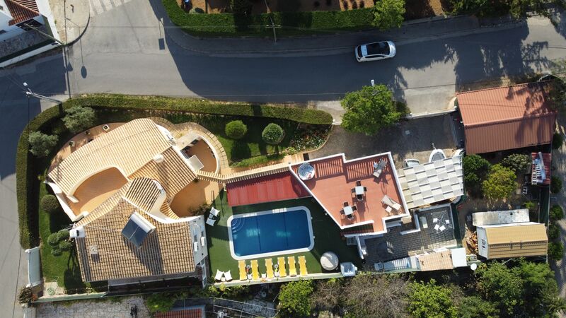 House V4 Lagoa (Algarve) - swimming pool, barbecue, terraces, garage, terrace, garden