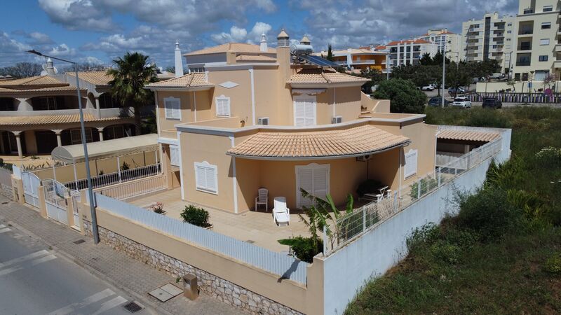 House V4+1 Isolated Barranco do Rodrigo Portimão - terrace, solar panels, barbecue, backyard, air conditioning, equipped kitchen, fireplace, garage