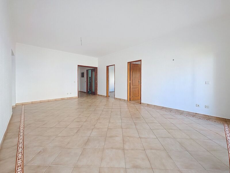 Apartment spacious T3 Avenida São Lourenço da Barrosa Portimão - double glazing, balconies, balcony