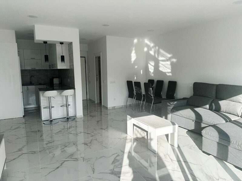 Apartamento T1 Renovado Portimão - varanda, mobilado, piscina