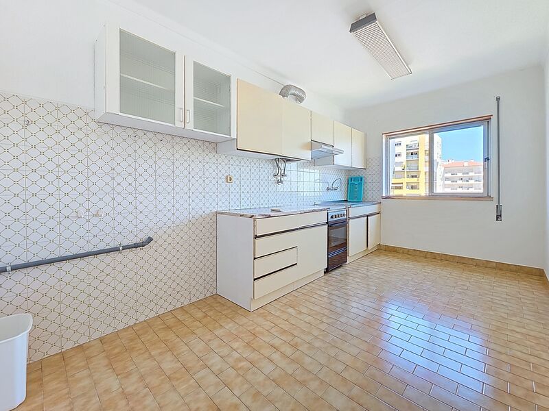 Apartment in a central area T1 Quinta da Malata Portimão - balcony, store room