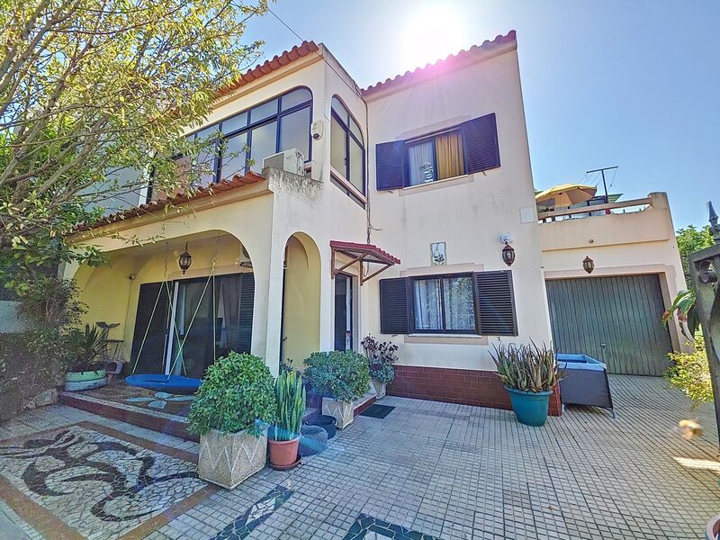 House Modern excellent condition V3+1 Chão das Donas Portimão - garden, underfloor heating, fireplace, garage, swimming pool, air conditioning, equipped kitchen