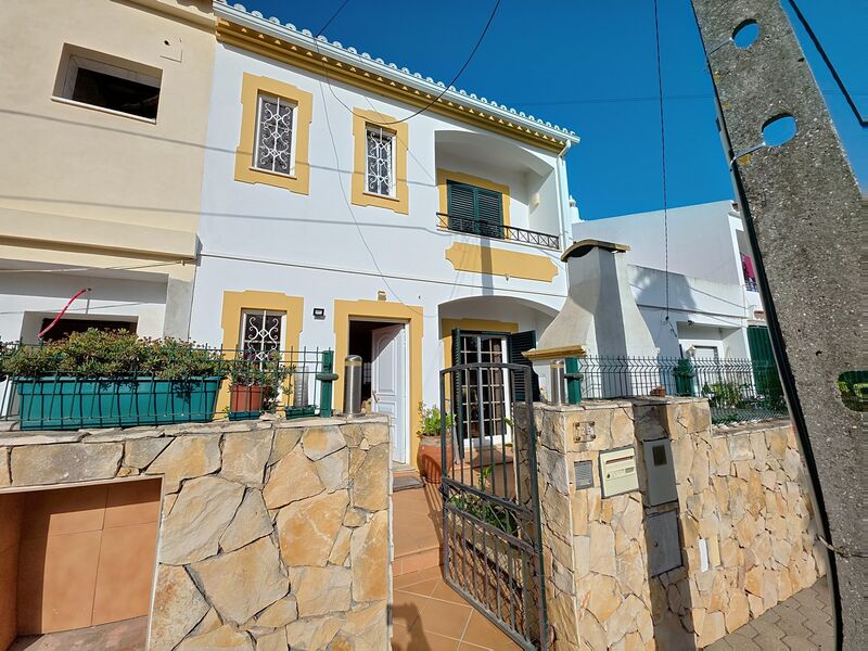 House Semidetached 3 bedrooms Ladeira do Vau Portimão - double glazing, terrace, balcony, fireplace, barbecue