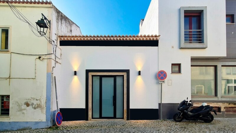Casa no centro V1 Junto á Igreja Portimão