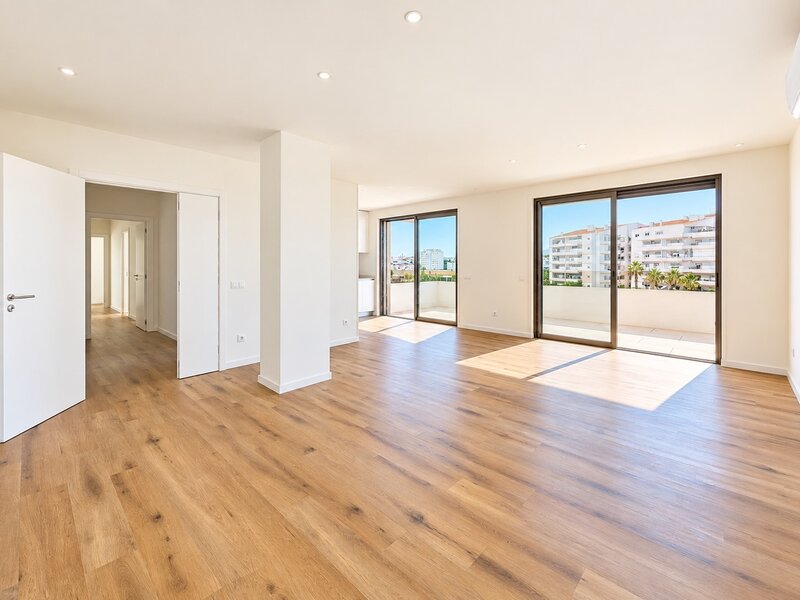 Wohnung Modern T3 Bombeiros Portimão - balkon, swimmingpool, garage, klimaanlage, parkplatz, wärmedämmung