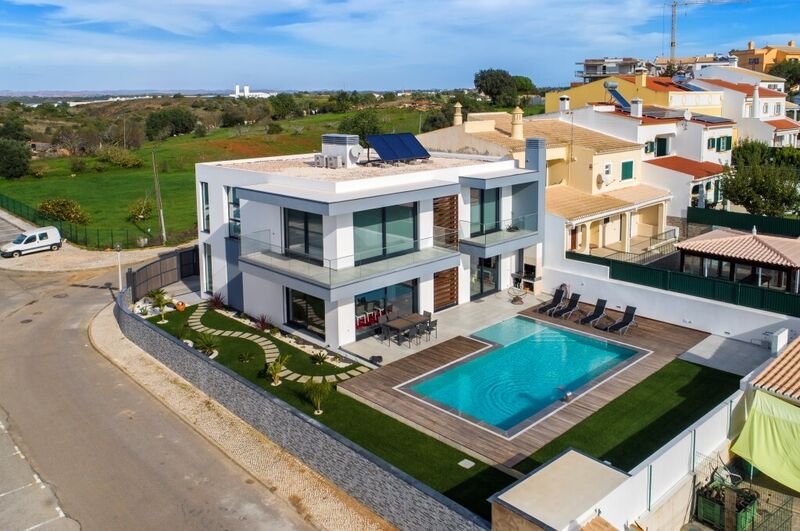 Casa V4 Moderna en el centro Bela Vista Lagoa (Algarve) - piscina, sauna, garaje, jardín