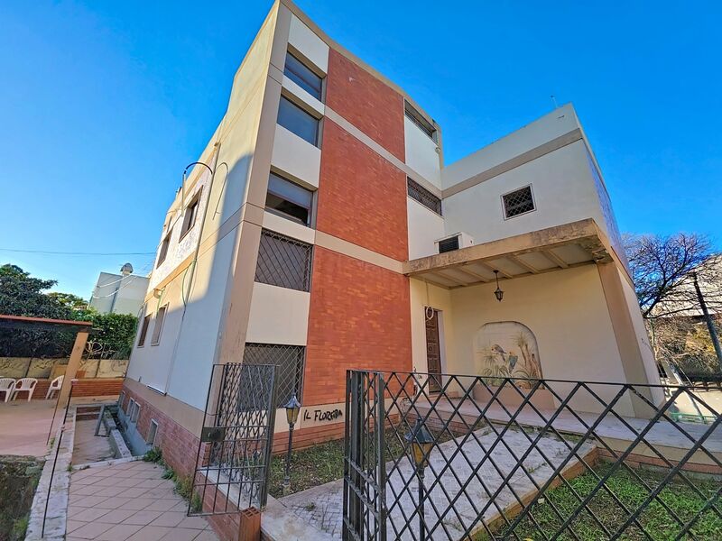 House center Portimão - tennis court, swimming pool, garage, balconies