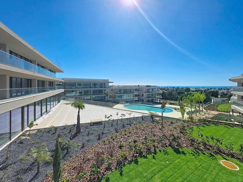 Apartamento T2 de lujo Vale de Milho Lagoa (Algarve) - piscina, amueblado, jardines, equipado, balcones, garaje