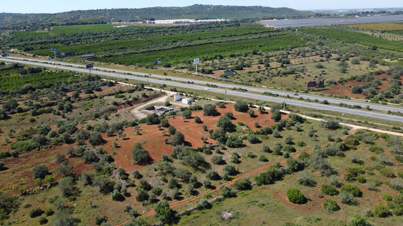 Land Agricultural flat Carrasqueiro Paderne Albufeira - great location, electricity, good access, water