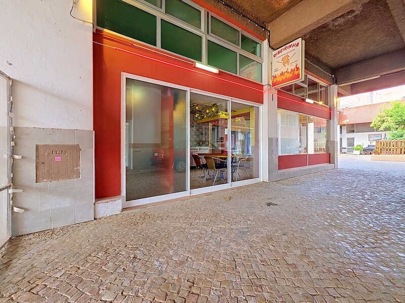 Office Zona Ribeirinha Portimão - store room