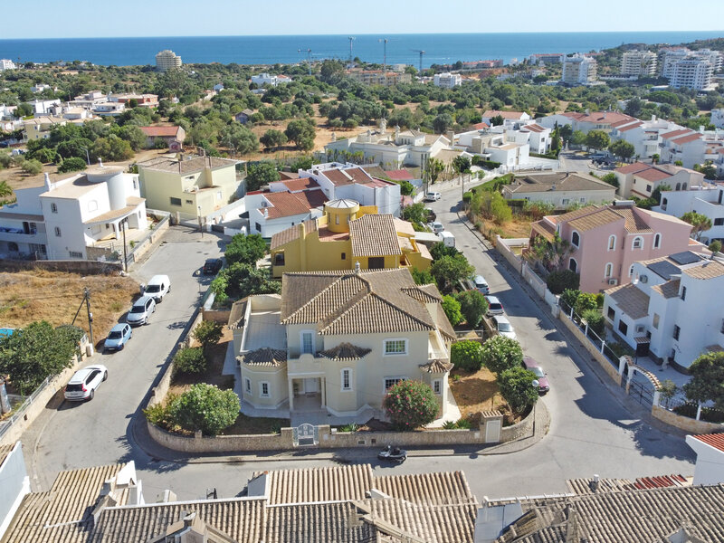 House near the beach 4 bedrooms Vale de França Portimão - sea view, balcony, garage