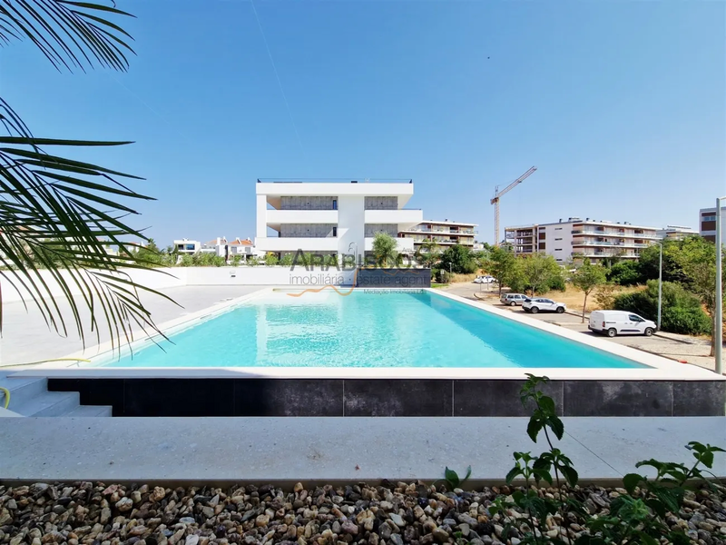 Apartment T3 Portimão - Vale Lagar - air conditioning, radiant floor, swimming pool, balcony, solar panel, garage, condominium, balconies