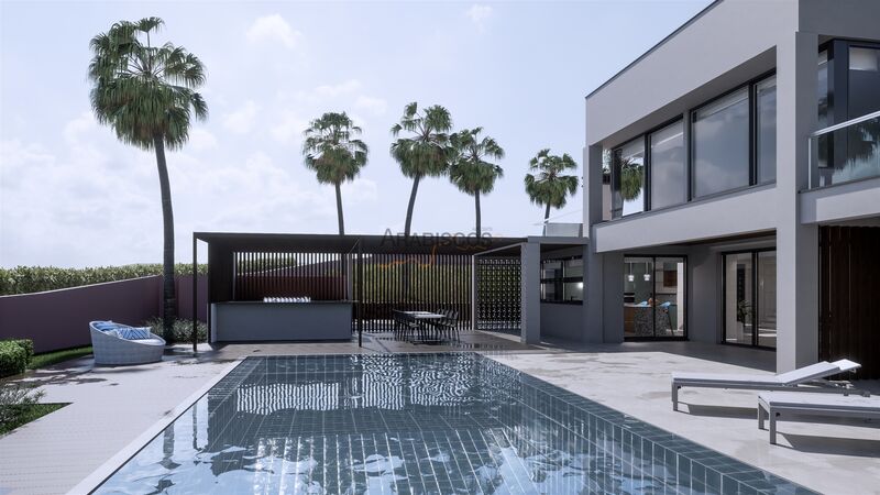 House V4 Isolated Lagos Santa Maria - barbecue, air conditioning, garden, terrace, garage, swimming pool, terraces