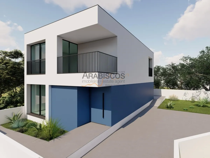 Moradia nova em construção V4 Portimão - Aldeia do Carrasco - jardim, parqueamento, varandas, piso radiante, terraço, painel solar