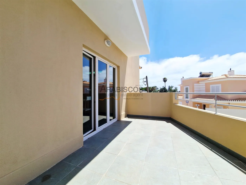 House V6 Portimão - Bemposta - marquee, fireplace, terrace, balcony, garage, air conditioning