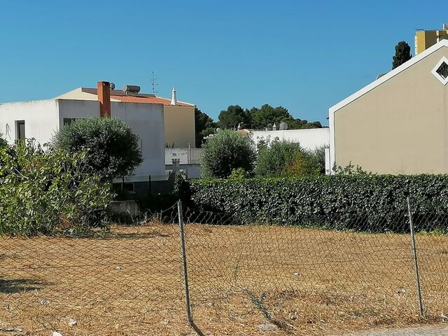 Land with 542sqm Alvor Portimão