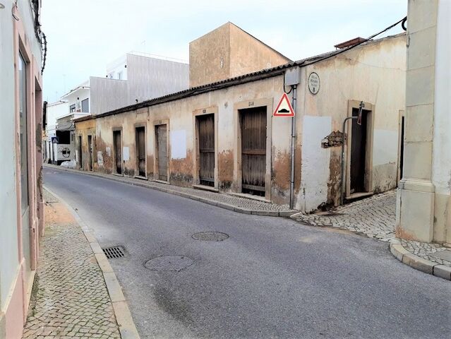 Plot with 196sqm Loulé (são Clemente)