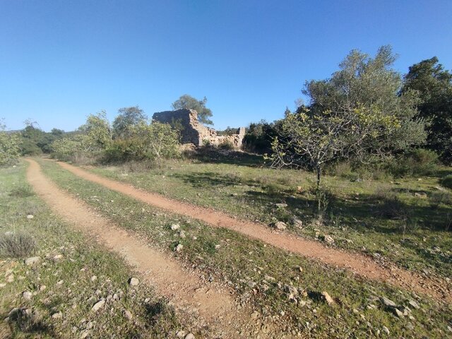 Land with 12200sqm Loulé (são Clemente) - water, mains water