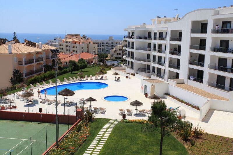 Apartment in the center T1 Olhos de Água Albufeira - balcony, furnished, swimming pool, tennis court, equipped, garden, playground