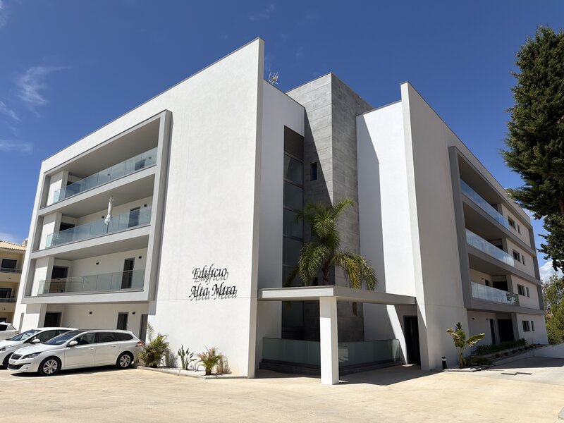 Apartment 3 bedrooms new sea view Olhos de Água Albufeira - double glazing, garden, sea view, equipped, swimming pool, air conditioning, garage