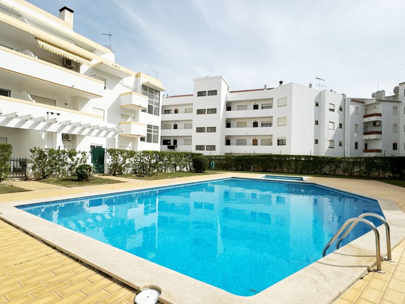 Apartamento no centro T2 Albufeira - piscina, garagem, lareira, varanda, cozinha equipada