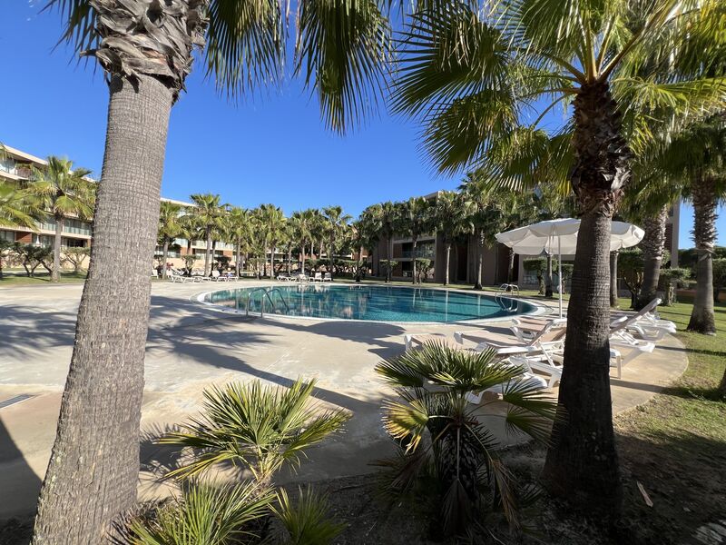 Apartamento de luxo T2 Salgados Guia Albufeira - mobilado, piscina, garagem, ténis