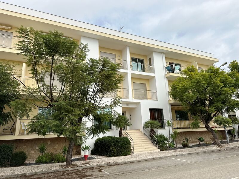 Apartment T2 Olhos de Água Albufeira - kitchen, garden, furnished, air conditioning, gated community, swimming pool