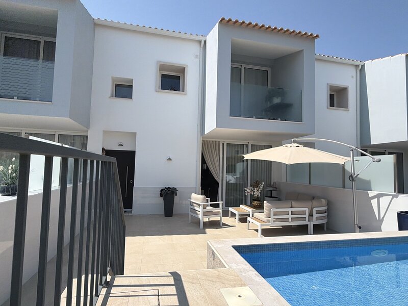 House townhouse 4 bedrooms Olhos de Água Albufeira - swimming pool, air conditioning, terrace, barbecue