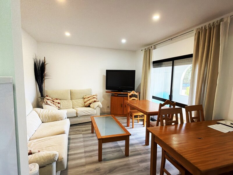 Apartamento T2 Albufeira - equipado, r/c, mobilado, piscina, varanda