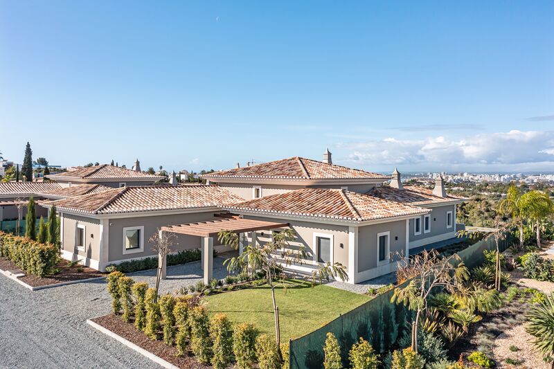 Venda Casa/Vivenda V4 Lagoa Vila Nova de Famalicão