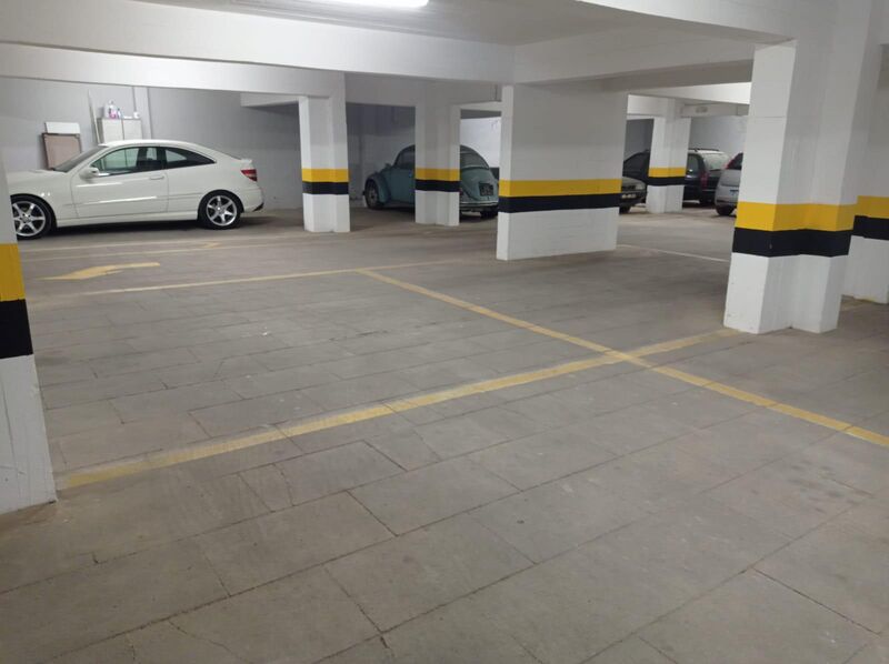 Garage with 15.40sqm Portimão