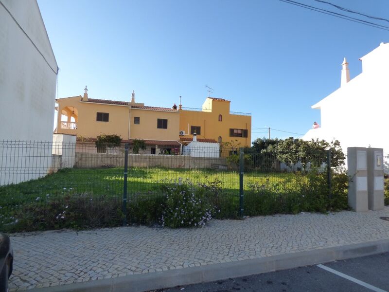 Plot with 160sqm Silves