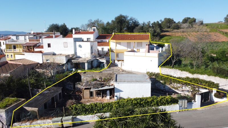 Moradia V4+1 São Bartolomeu de Messines Silves - quintal, lareira, arrecadação, palheiro, garagem, terraço, vista magnífica