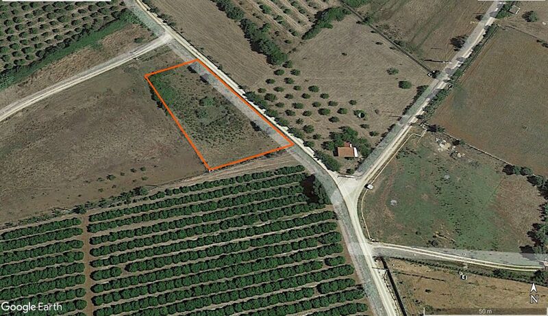 Land with 1880sqm Poço Barreto Silves - ,